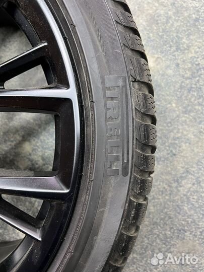 Pirelli Winter Sottozero 3 245/40 R19 90V