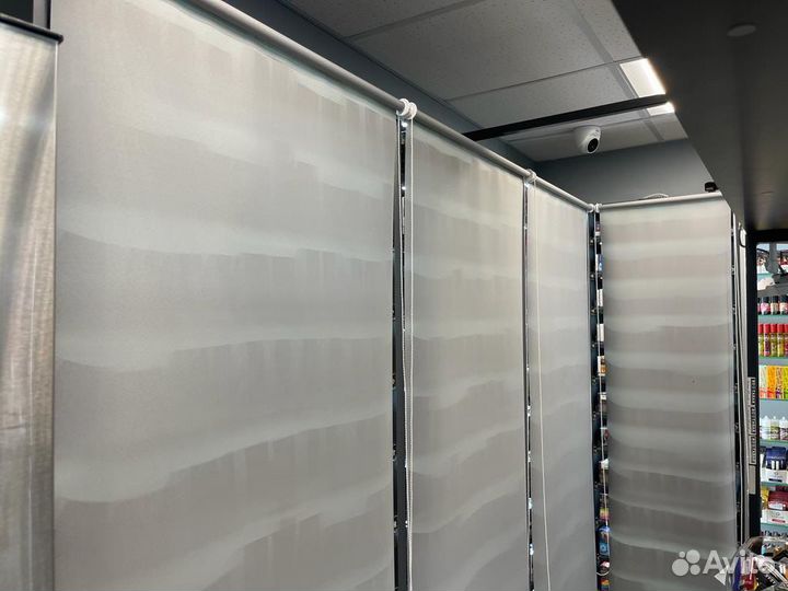 Жалюзи и рулонные шторы на окна