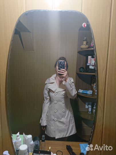 Плащ тренч бежевый