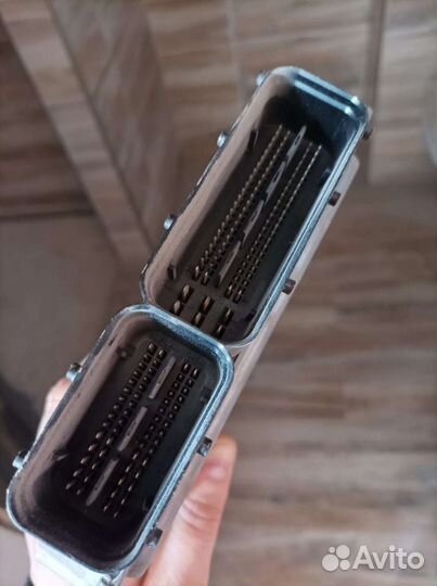 Электронный блок управления двигателем