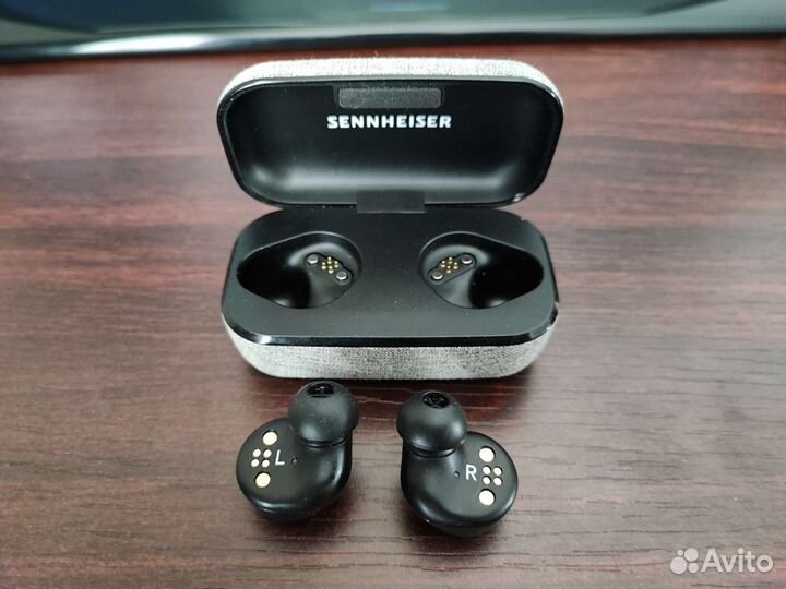 Наушники Sennheiser Momentum True Wireless