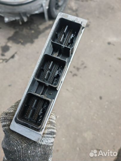 Блок управления двигателем Ford Focus 1 ZX4