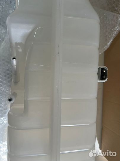 Бачок расширительный volvo VNL