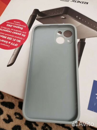 Чехол на iPhone 13