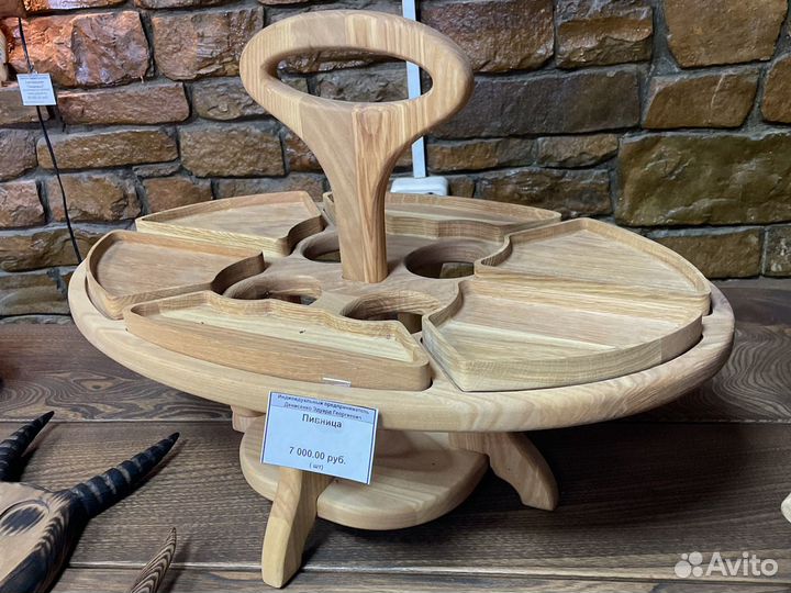 Столик под вино