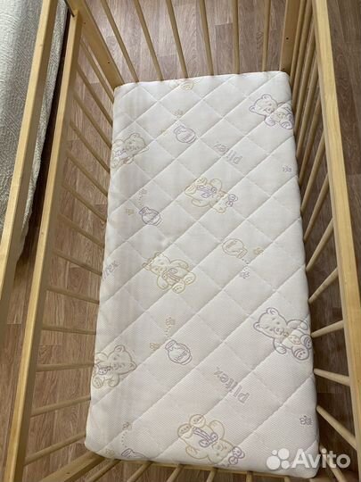 Детская кроватка