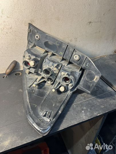 Фонарь зданий левый Subaru forester SH5