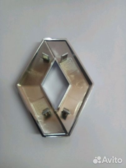 Эмблема Рено Логан Faza 2 (с 2010г)