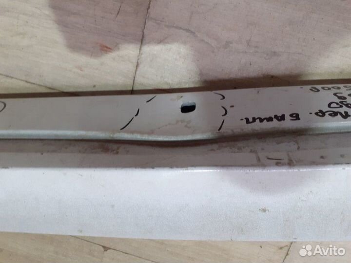 Усилитель переднего бампера Volvo