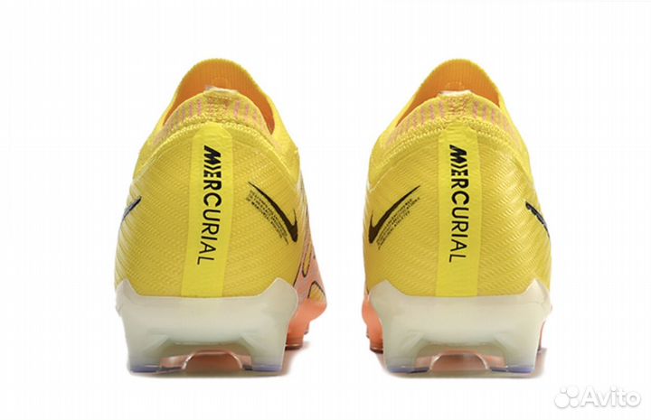 Футбольные бутсы nike