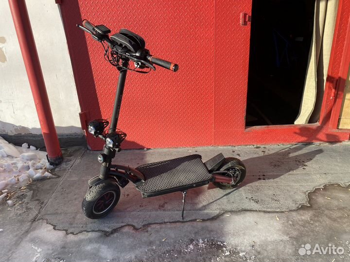 Полноприводный Электросамокат kugoo g booster