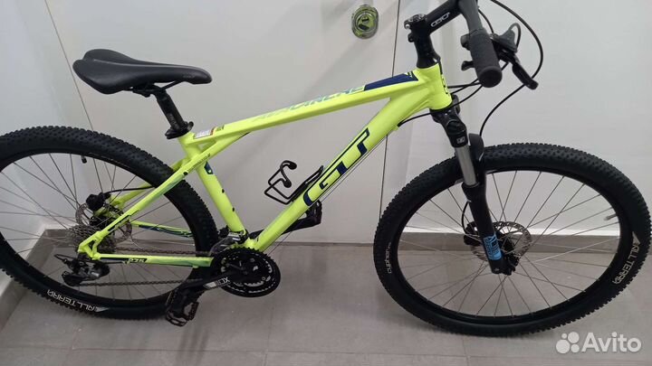 GT Avalanche Велосипед