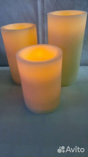 Подсвечник на 2свечи.И одна свеча новая