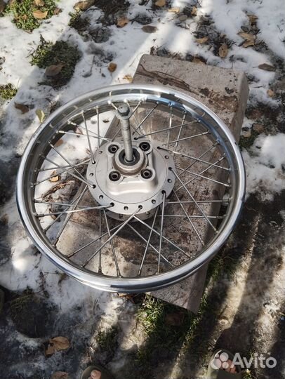 Заднее колесо на мотоцикл