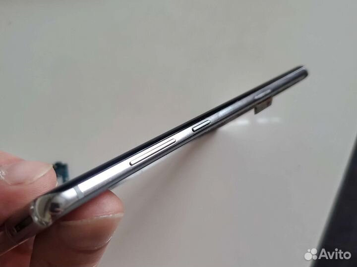 Samsung galaxy s10 plus дисплей