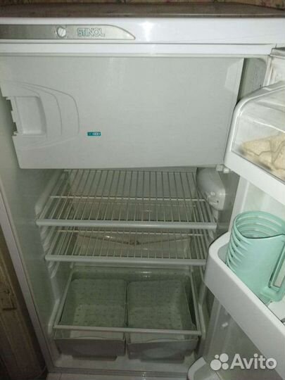 Холодильник бу stinol