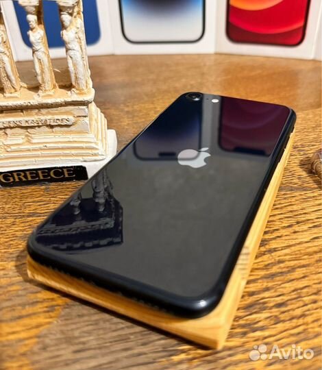 iPhone SE (2022), 64 ГБ