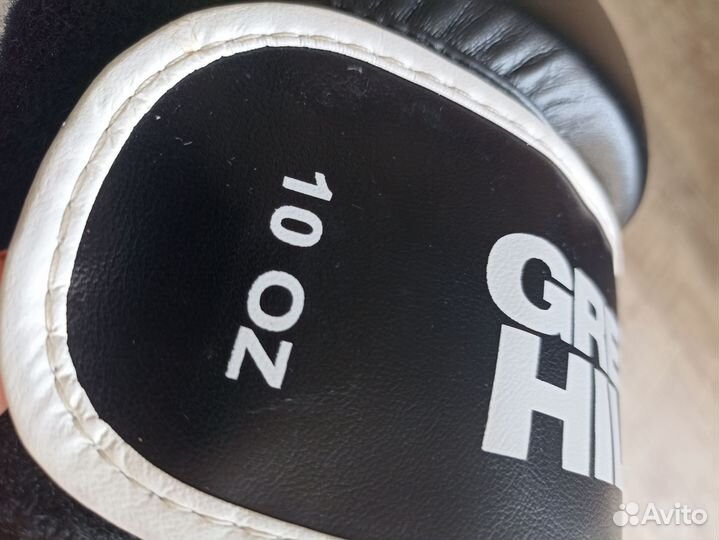 Боксерские перчатки 10 oz