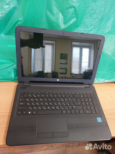 Ноутбук HP 15-ay516ur