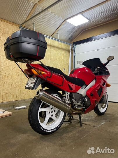 Honda VFR 800
