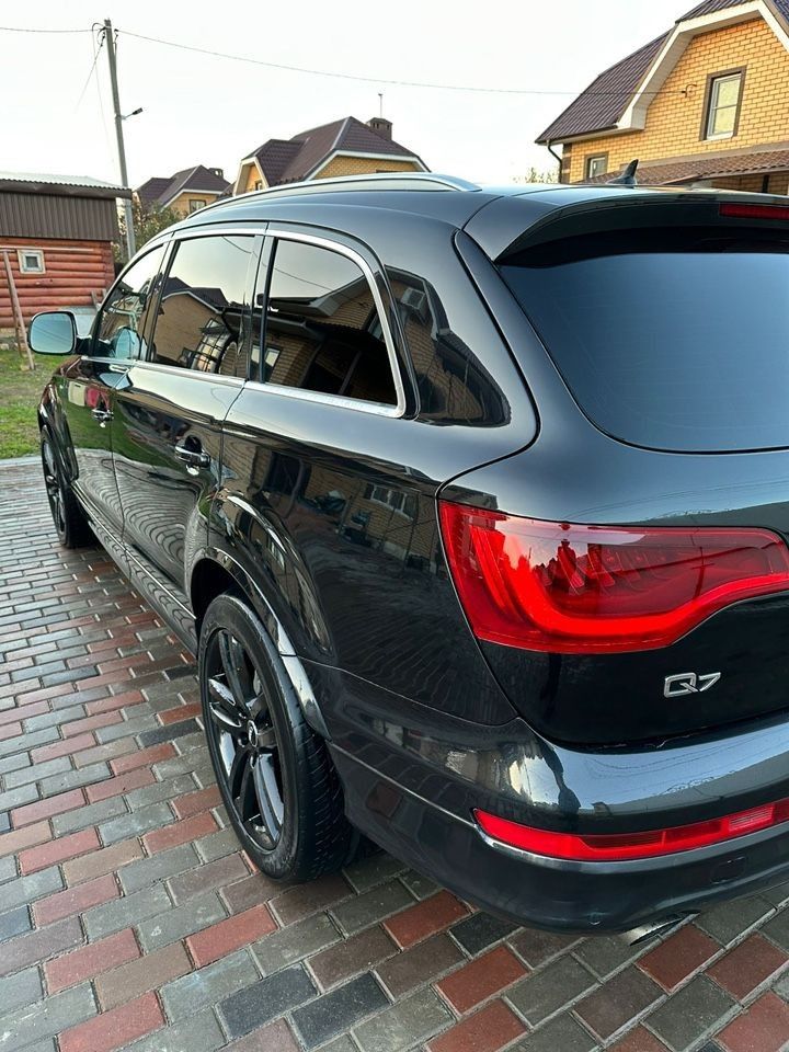 Audi Q7: фото владельца
