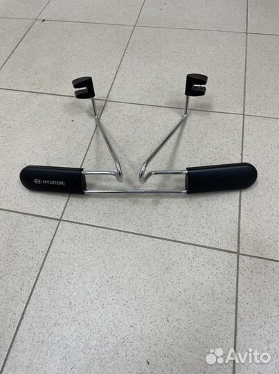 Плечики на подголовник для «Креты»