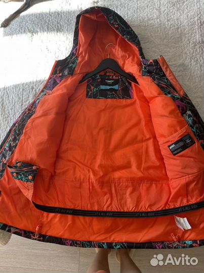 Куртка горнолыжная женская размер М