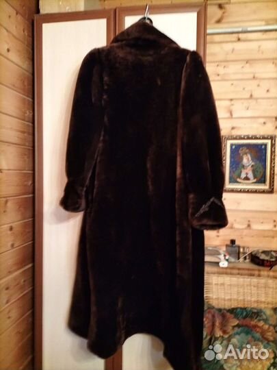 Шуба мутоновая 50-52 новая