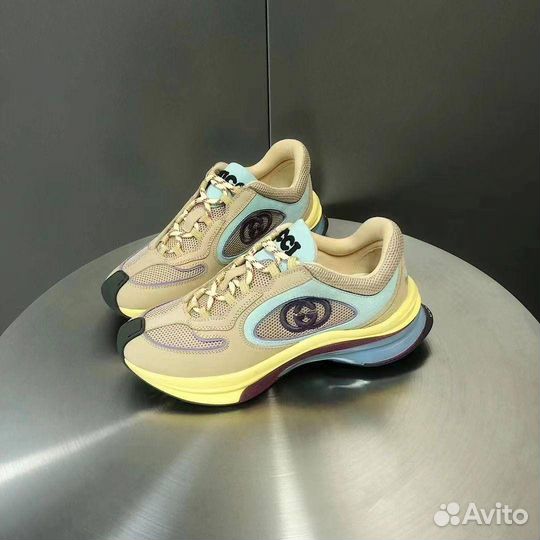 Кроссовки женские gucci