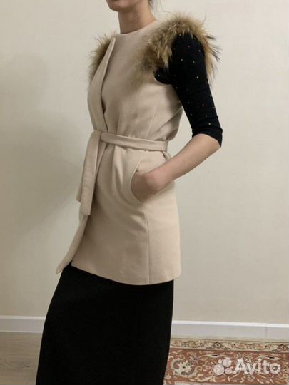 Жилет безрукавка