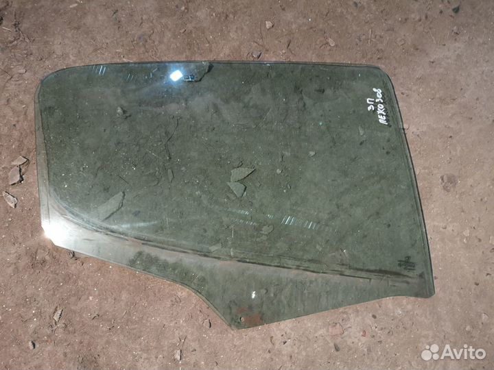 Стекло двери заднее правое для Пежо 308 2007-2015