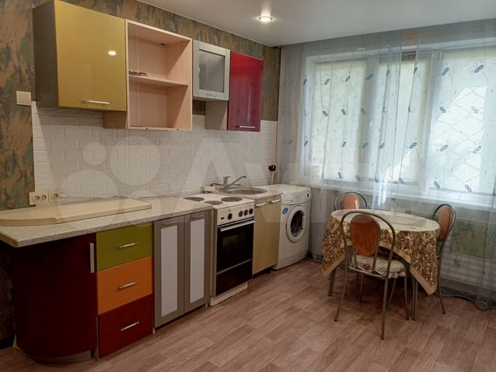 2-к. квартира, 30 м², 1/5 эт.
