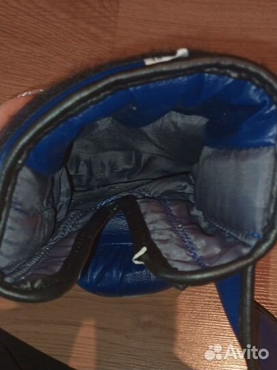 Боксерские перчатки 10 oz бу