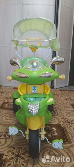 Детский трехколесный велосипед