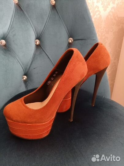 Обувь женская 35