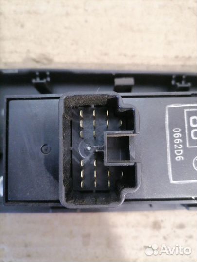 Блок управления стеклоподьемниками Mitsubishi ASX