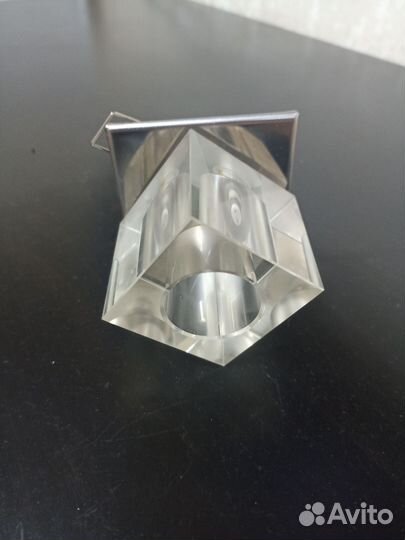 Светильник потолочный встраиваемый