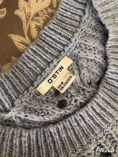 Свитер женский