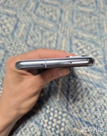Samsung Galaxy S20, 8/128 ГБ