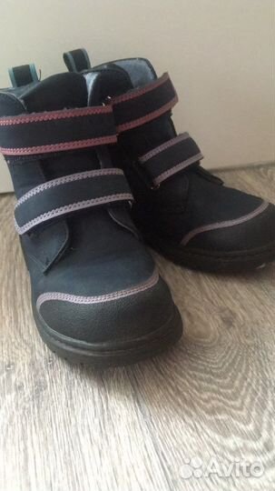 Ботинки демисезонные для девочки 28 размер