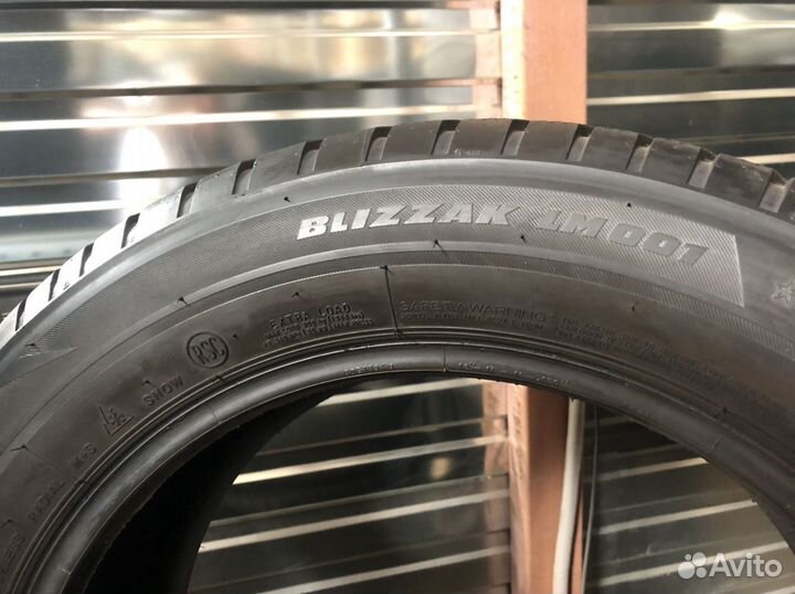 Bridgestone Blizzak LM-001 225/60 R18