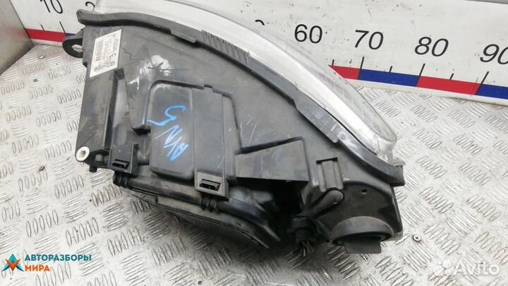 Фара правая Audi A6 4F/C6 2006