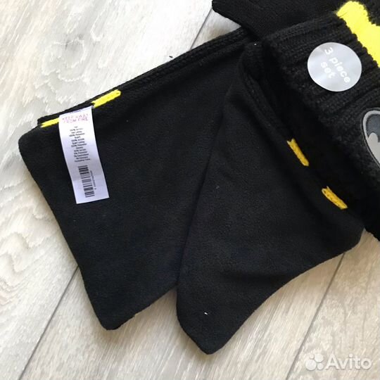 Яркий комплект на 3-6лет. Шапка, шарф, перчатки