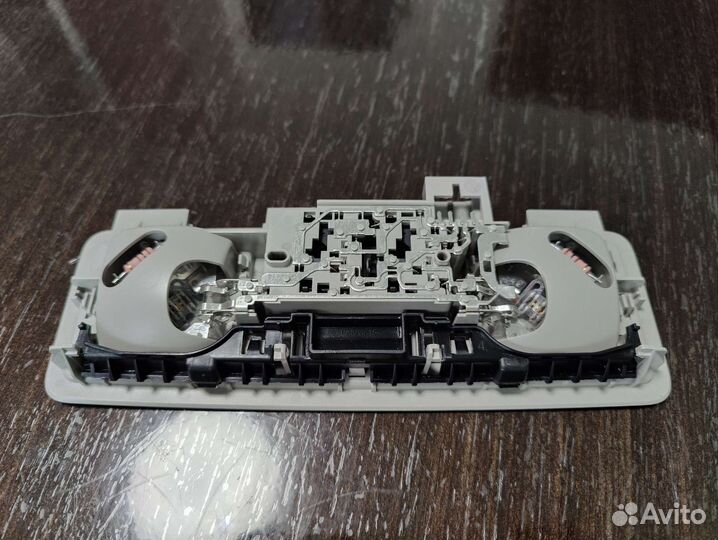 Потолочный LED плафон салона Tiguan II