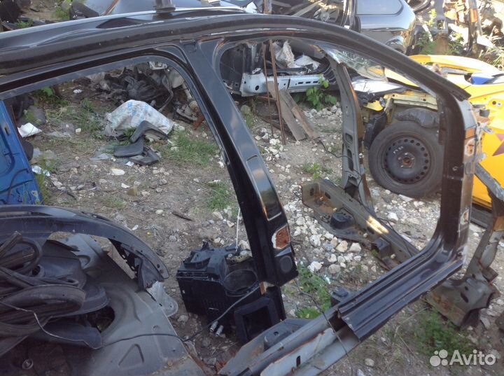 Передний правый дверной проем порог Рено Сандеро