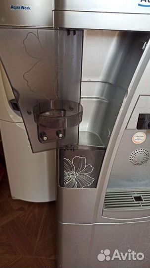 Кулер для воды напольный с холодильником