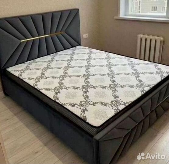 Кровать двуспальная