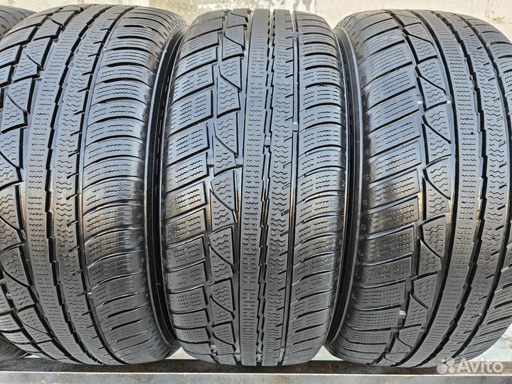 LingLong Green-Max Winter UHP 235/55 R17 103V