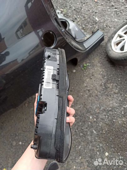 Приборная панель Volkswagen Polo V рейст