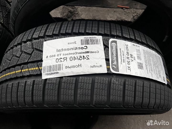 Continental ContiWinterContact TS 860S 275/35 R20